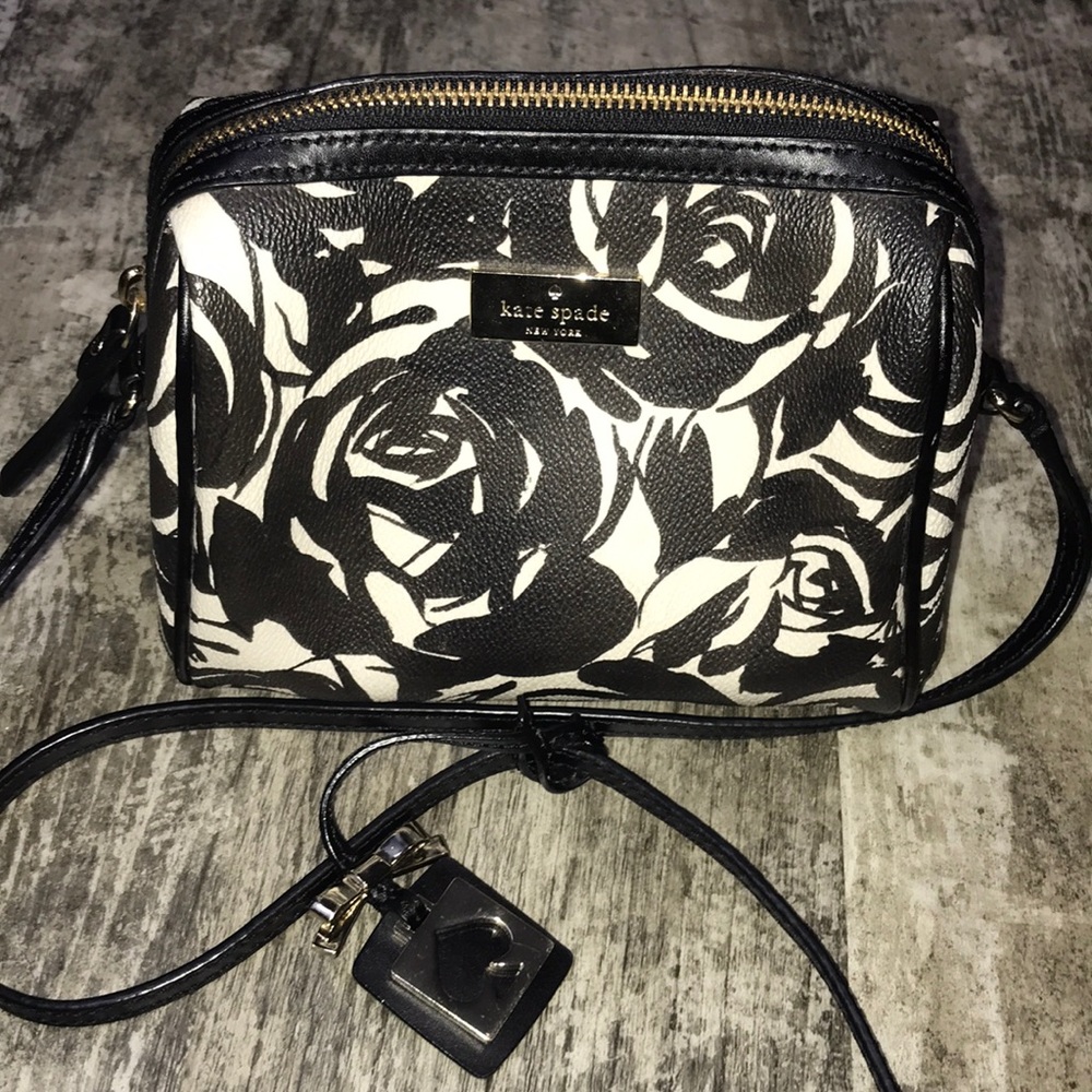 ♠️ ♠️ Kate Spade Crossbody ♠️ ♠️